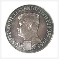 Silbermedaille J. F. Kennedy111