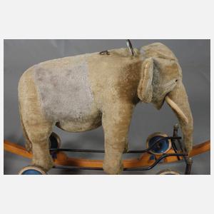 Steiff Elefant als Reittier auf Rädern mit Wippe