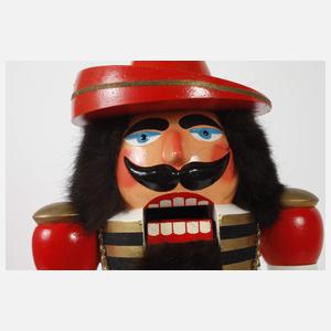 Zwei Nussknacker mit Originalkarton