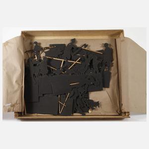 Großes Schattentheater mit beweglichen Figuren