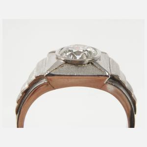 Platinring mit einem Brillanten von ca. 1,8 ct