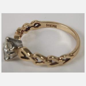 Damenring mit Diamantnavette