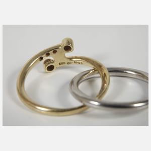 Ungewöhnlicher Damenring mit Saphir und Brillanten