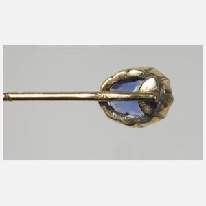Krawattennadel mit Saphir