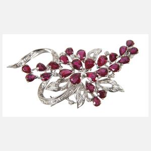 Brosche mit Rubinen und Diamanten