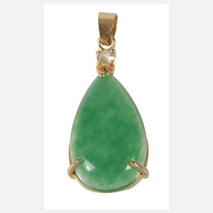 Anhänger mit grüner Jade