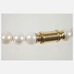 Aufwendiges Perlencollier mit Brillanten