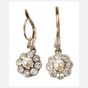 Paar Ohrringe mit Diamanten und Perle