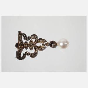Schleifenbrosche mit Brillanten und Perle
