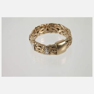 Goldring und Kette