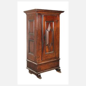 Kleiner barocker Schrank