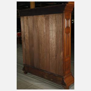 Kleiner barocker Dielenschrank