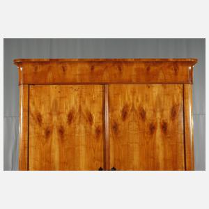 Wäscheschrank Biedermeier