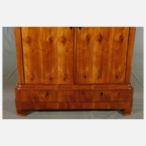 Wäscheschrank Biedermeier