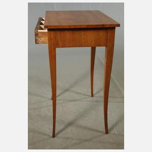 Kleines Biedermeier-Tischchen