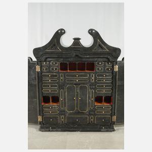 Kabinettschrank im Barockstil