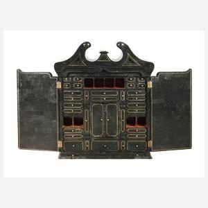 Kabinettschrank im Barockstil