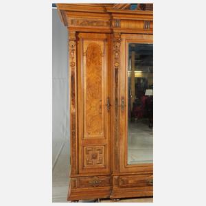 Kleiderschrank Historismus