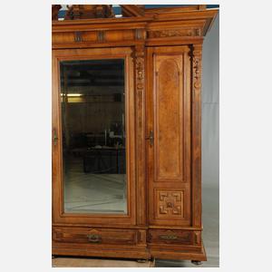 Kleiderschrank Historismus