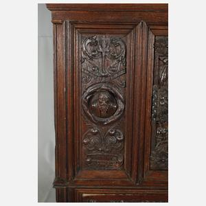 Stollenschrank im Renaissancestil