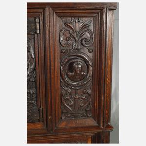 Stollenschrank im Renaissancestil