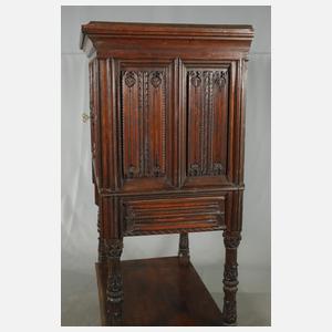 Stollenschrank im Renaissancestil