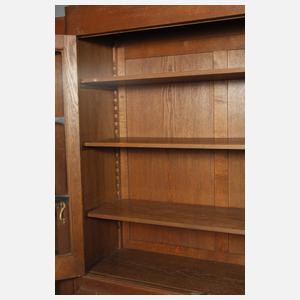 Gertrud Kleinhempel, Bücherschrank