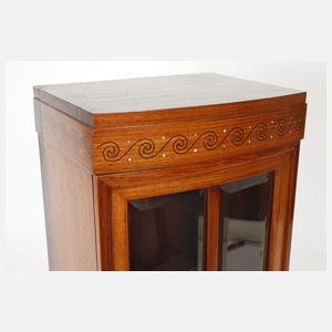 Kleiner Hängeschrank Jugendstil
