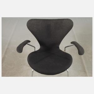 Arne Jacobsen, sechs Armlehnstühle "Serie 7"