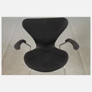 Arne Jacobsen, sechs Armlehnstühle "Serie 7"