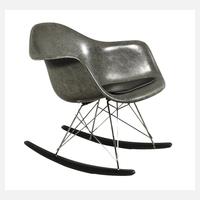 Charles Eames, Schaukelstuhl "RAR"111