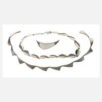 Aarre & Krogh zwei Halsketten und eine Brosche111