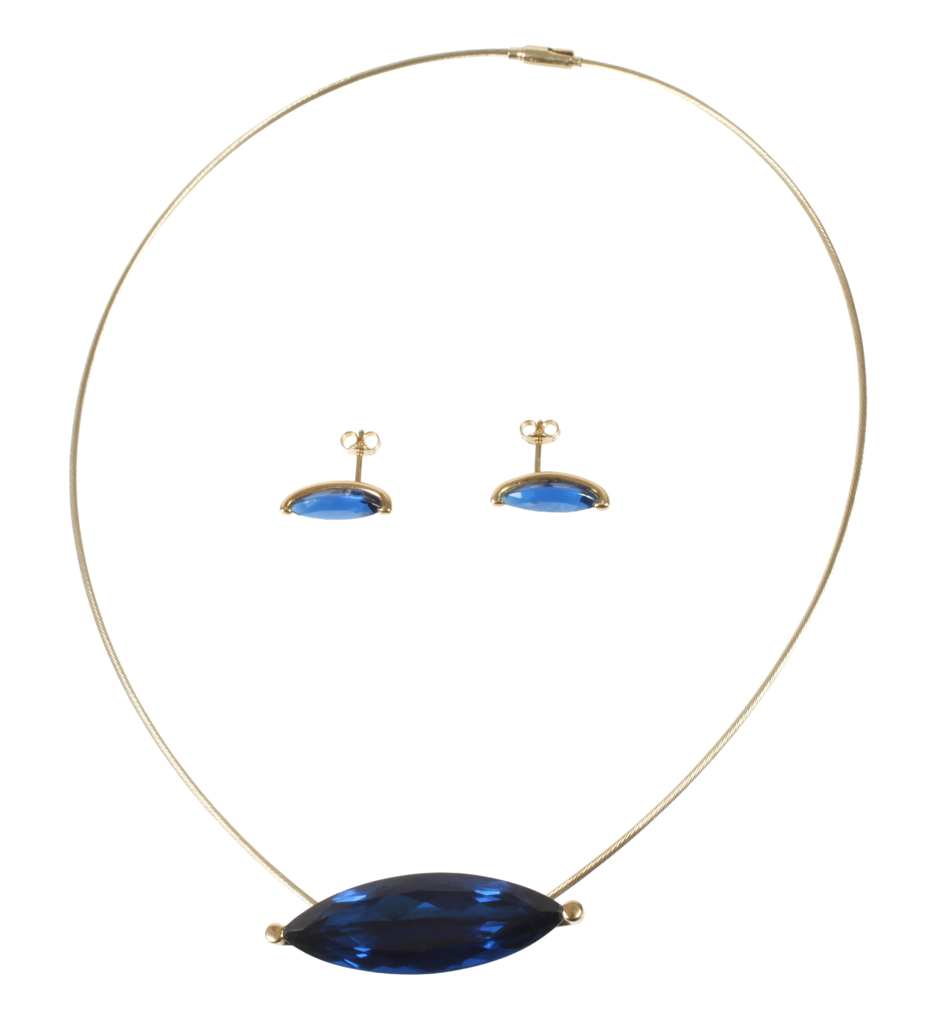 Designcollier mit Ohrsteckern