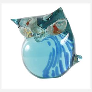 Glasobjekt Uhu als Paperweight