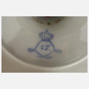 Kleine Prunkvase im Sèvres-Stil