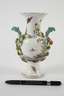 Meissen kleine Henkelvase Vogelmalerei