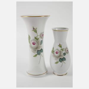 Meissen vier Vasen "Weiße Rose mit Purpurkern"