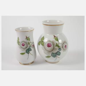 Meissen vier Vasen "Weiße Rose mit Purpurkern"