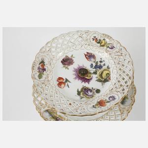 Meissen Etagere Blumen- und Watteaumalerei