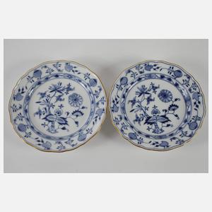 Meissen Konvolut Teller "Zwiebelmuster/Goldrand"