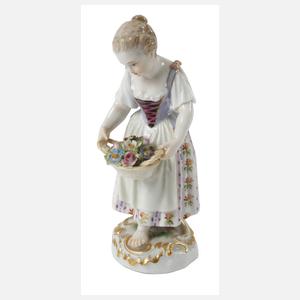 Meissen "Gärtnerkind mit Blumenkorb"