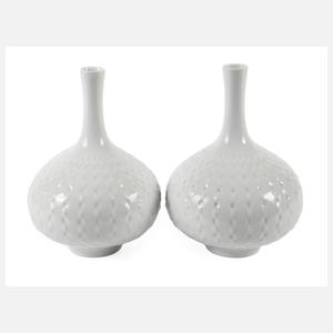 Meissen Paar Enghalsvasen Strukturdekor