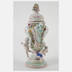 Kleine Potpourrivase mit Putten