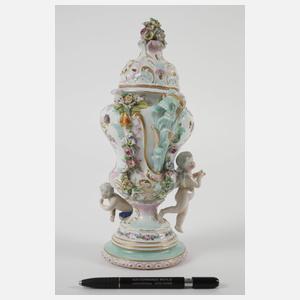 Kleine Potpourrivase mit Putten