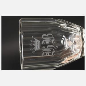 Sechs Südweingläser mit Monogramm und Krone