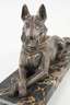 Henry Petrilly, liegender Schäferhund