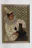 Junger, Sitzender Pierrot