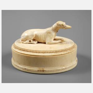 Figürliche Elfenbeinschnitzerei