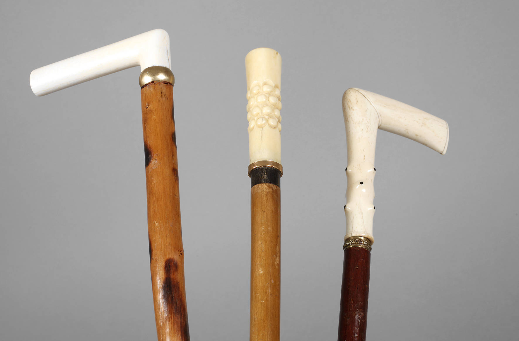 Drei Spazierstöcke