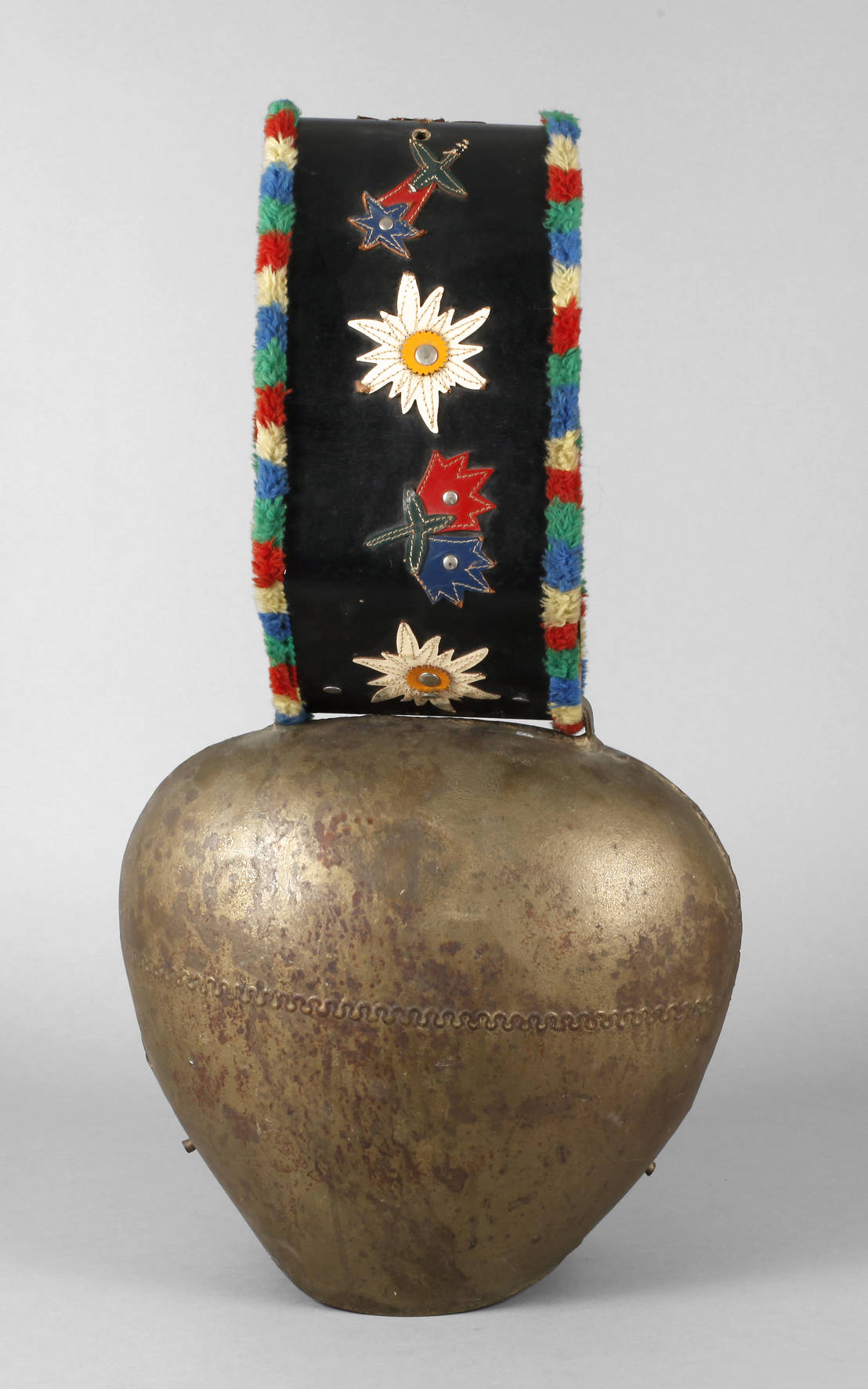 Übergroße Kuhglocke